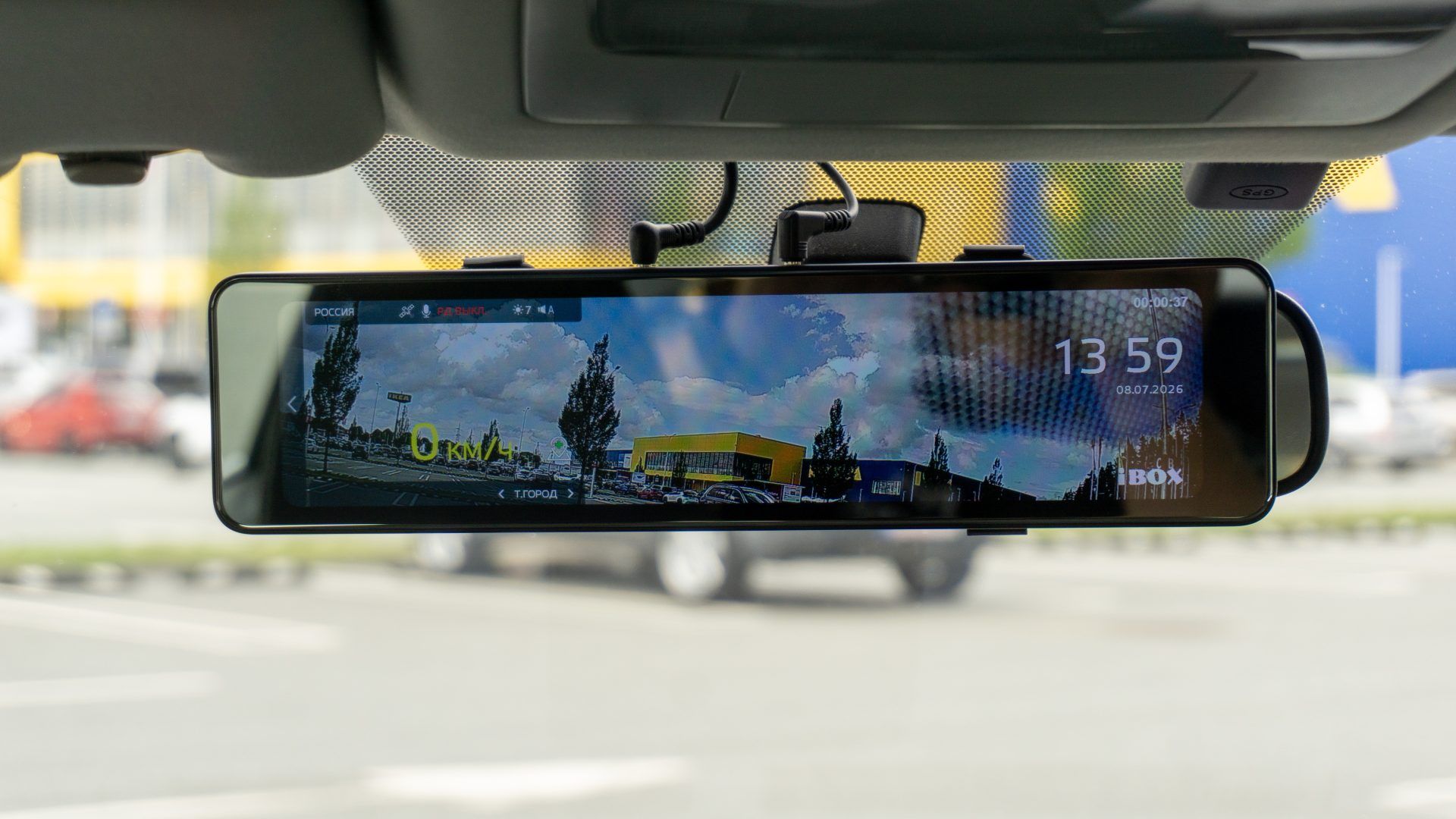Car image 13