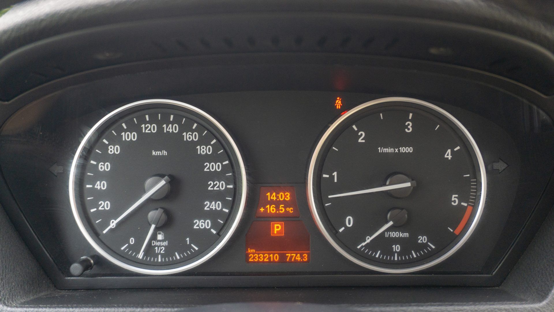 Car image 23