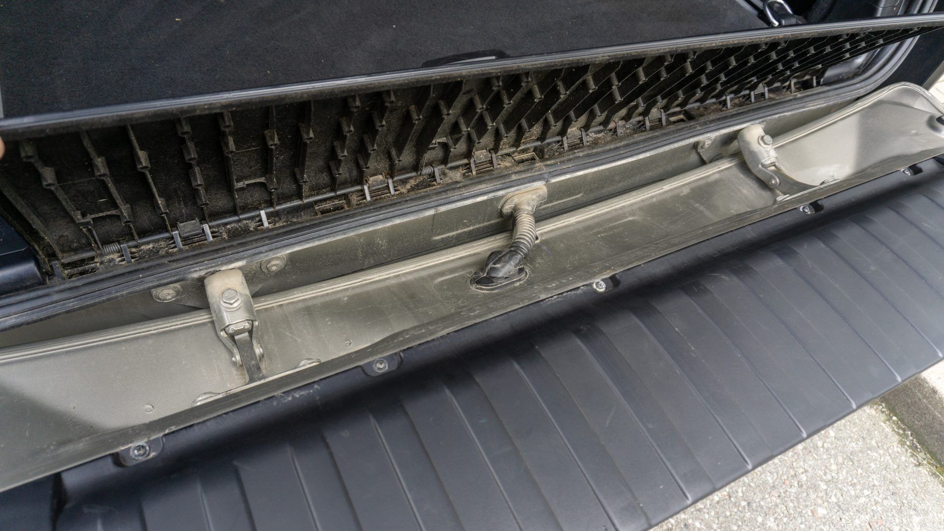 Car image 32