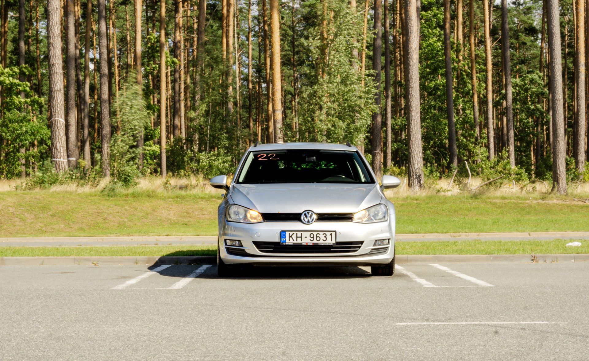 Car image 3