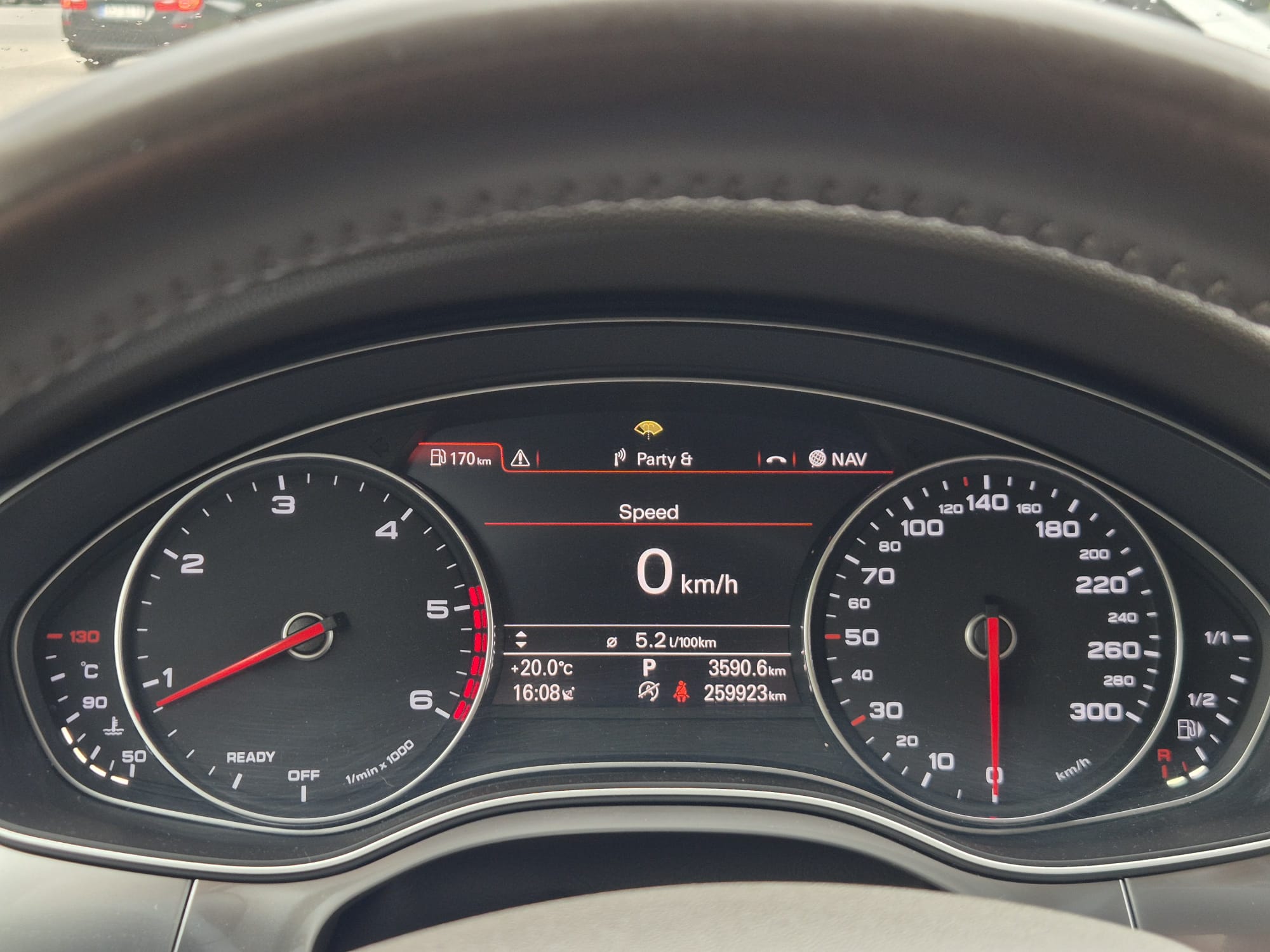 Car image 16