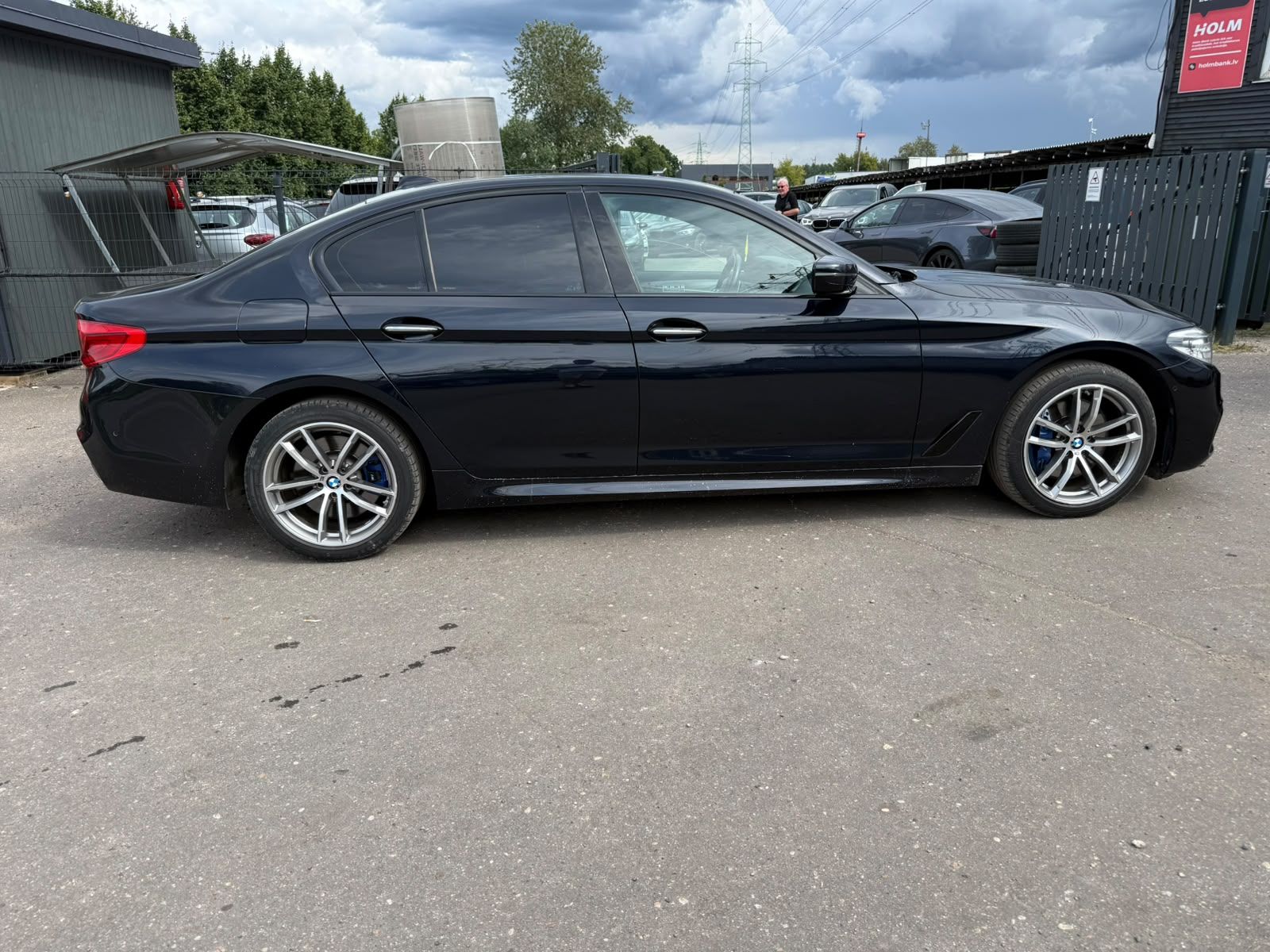 Car image 7