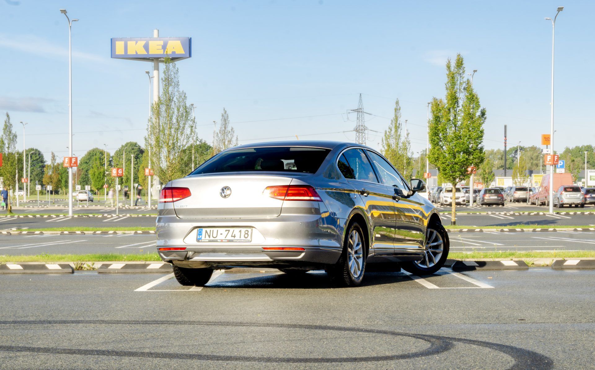 Car image 6