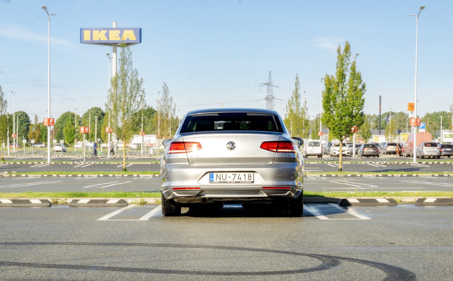 Car image 7