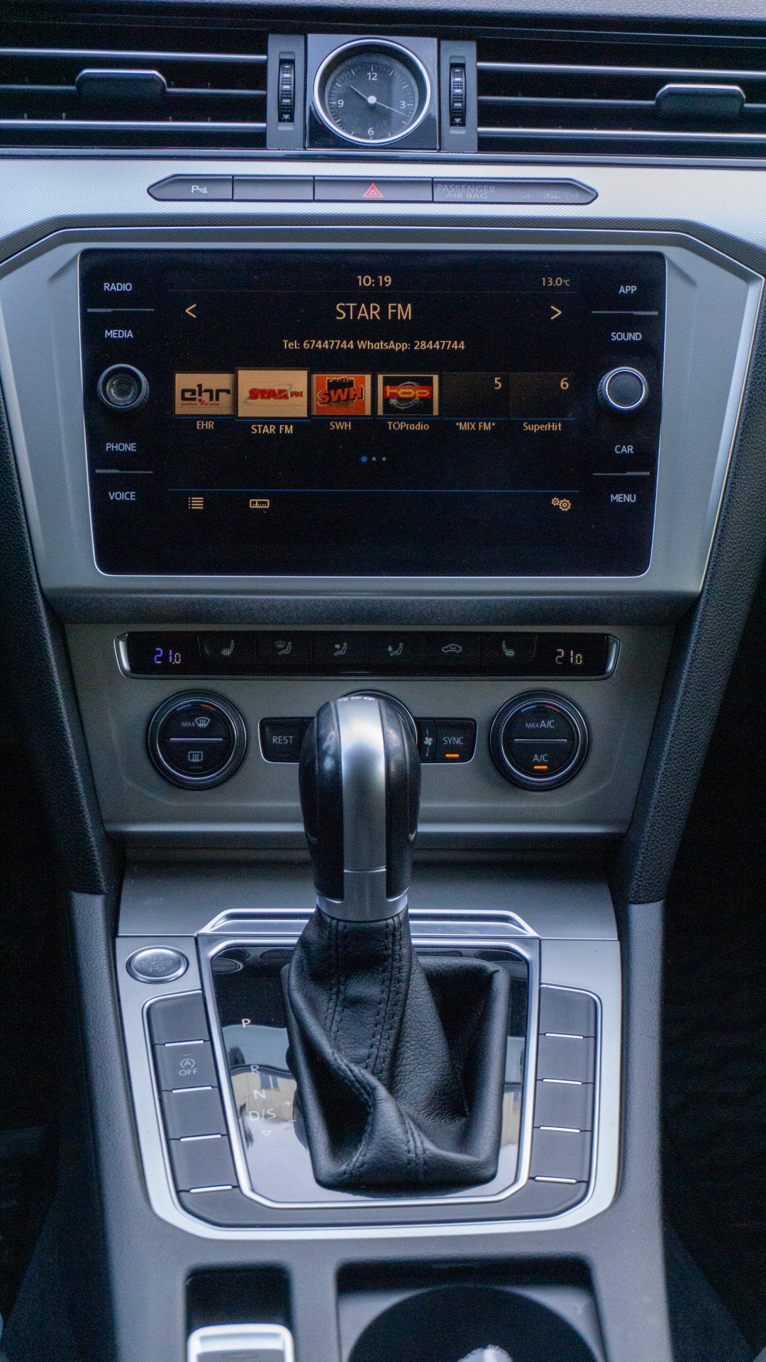 Car image 13