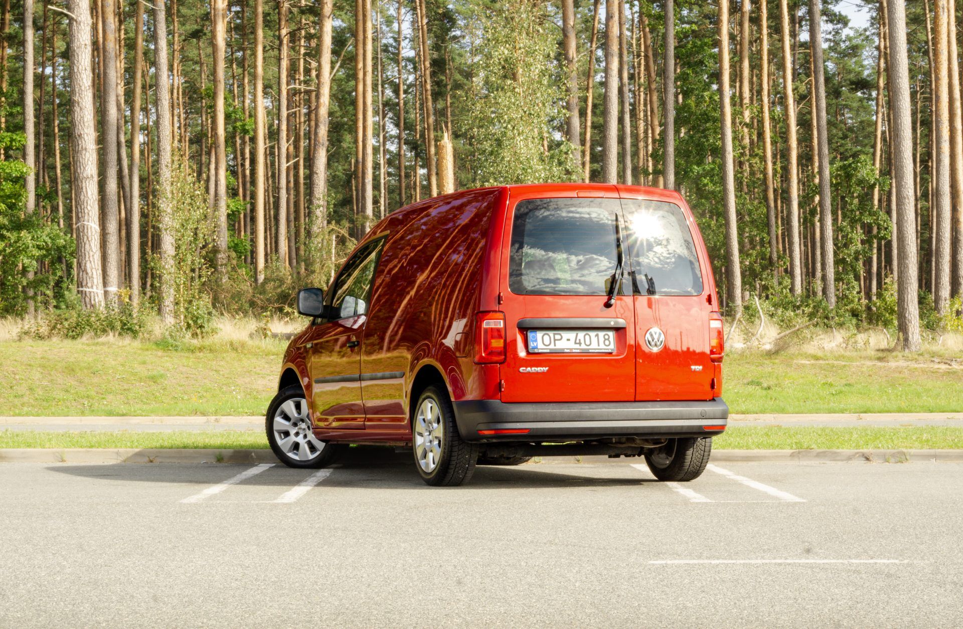 Car image 7