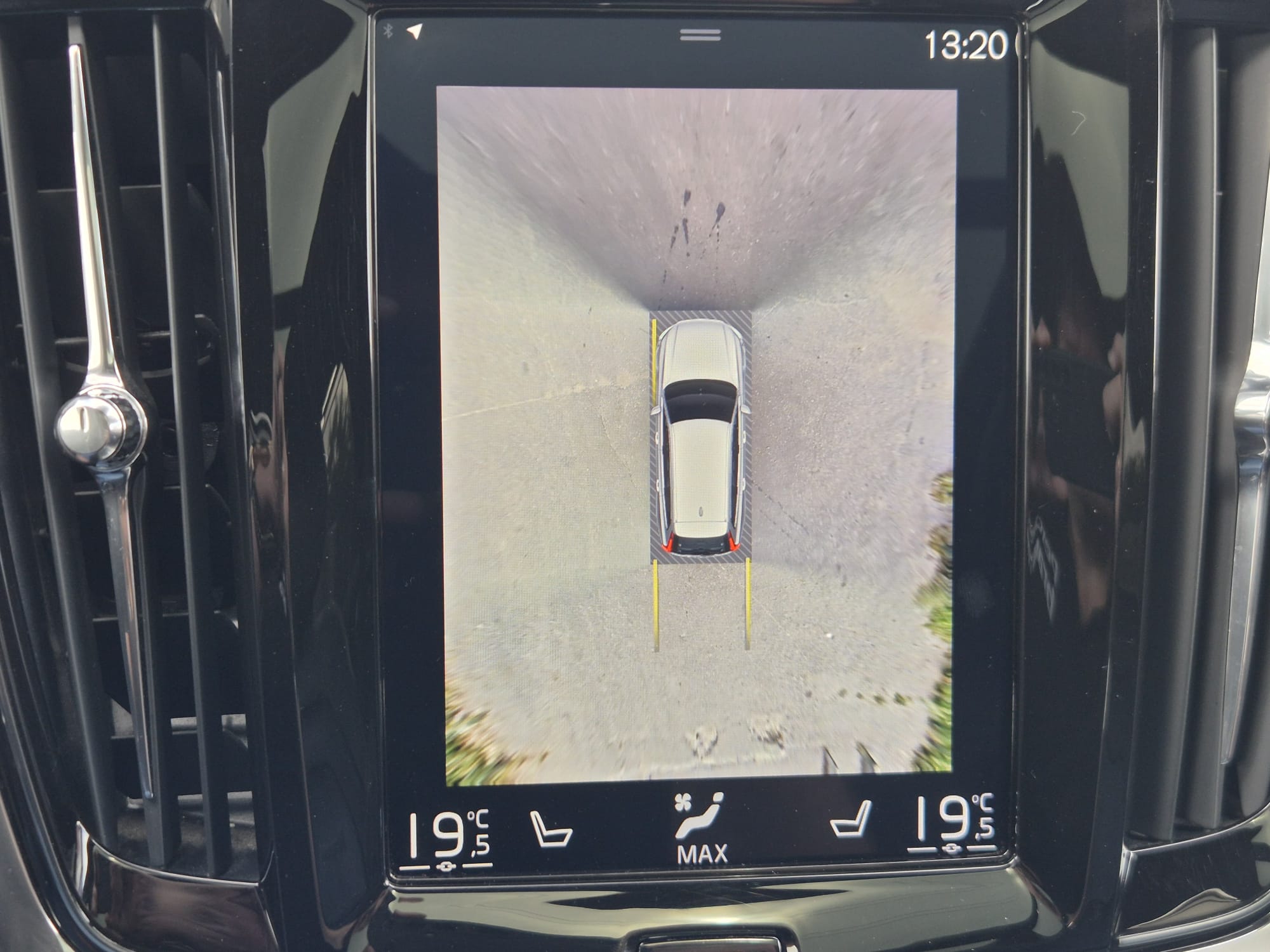 Car image 28