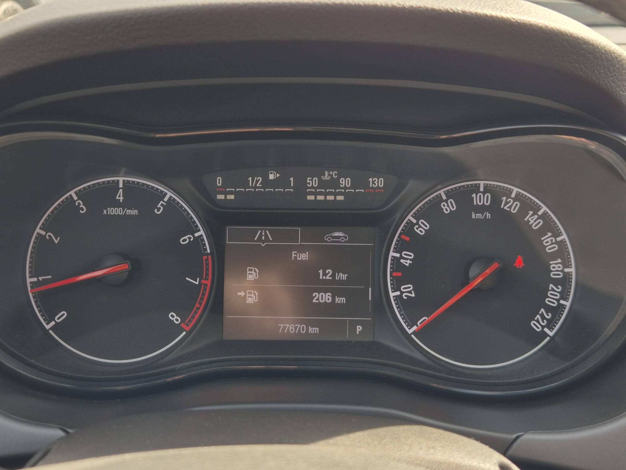 Car image 14