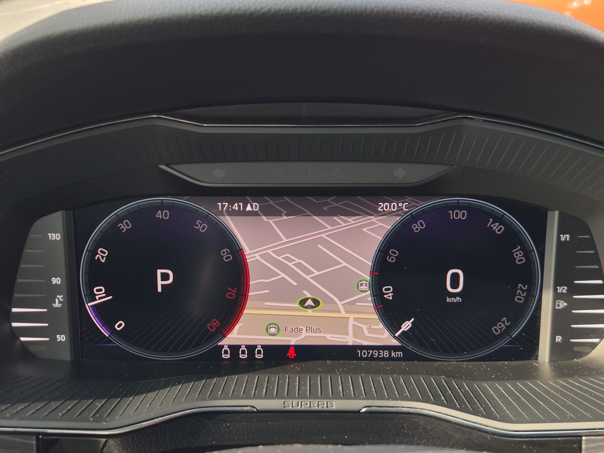 Car image 17