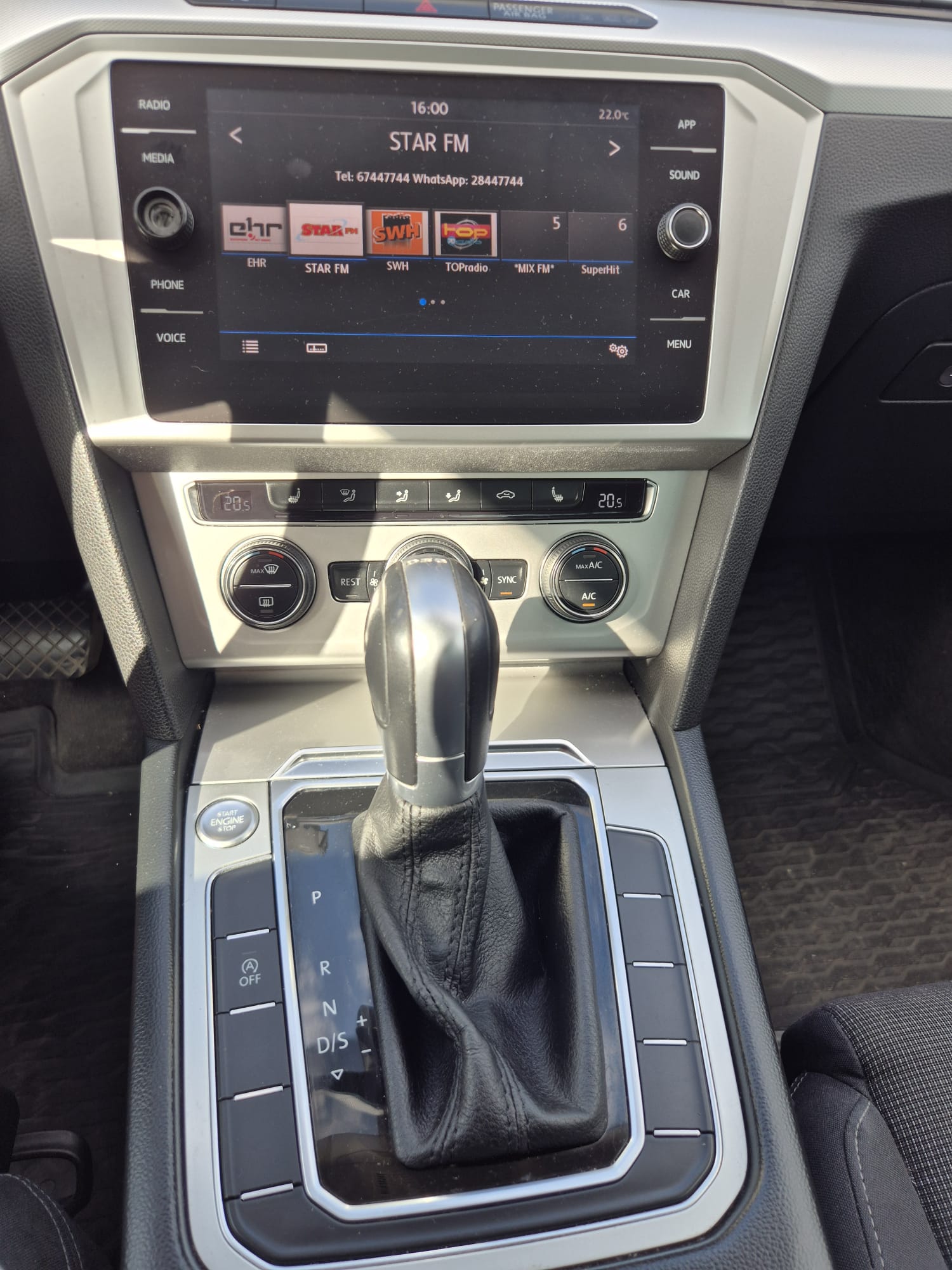 Car image 13