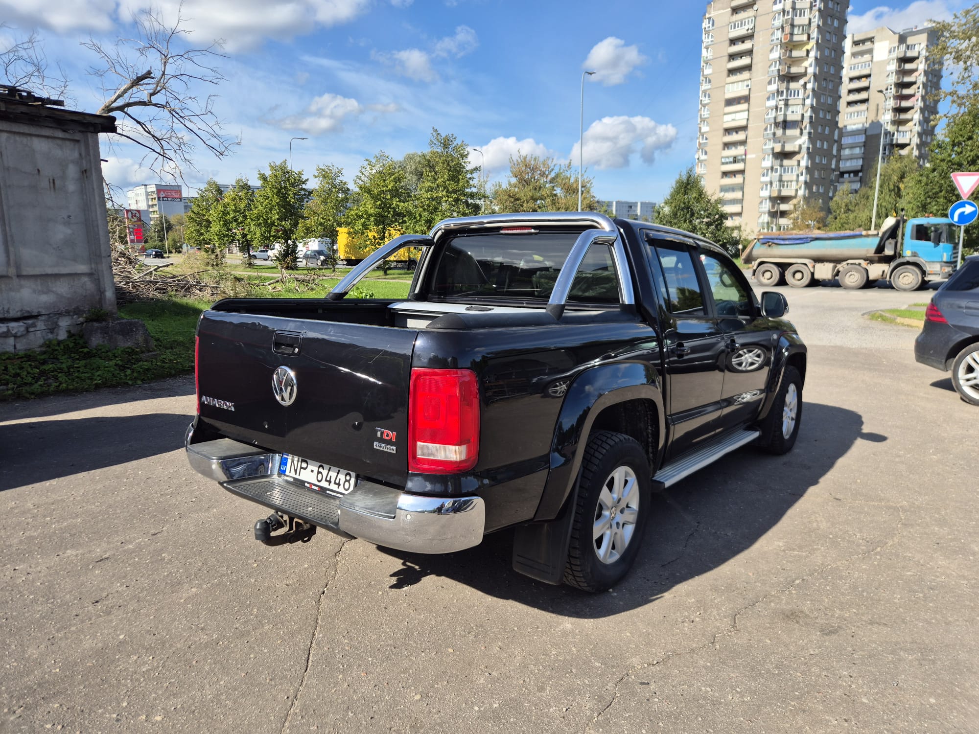 Car image 6