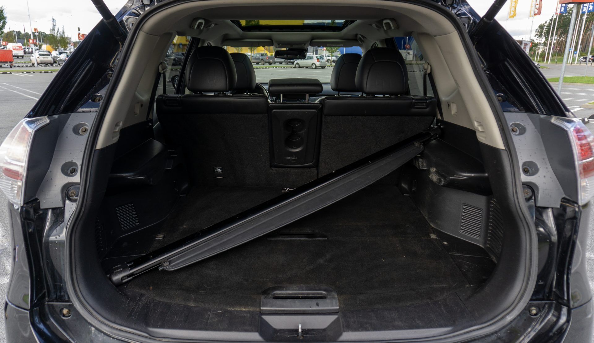 Car image 31