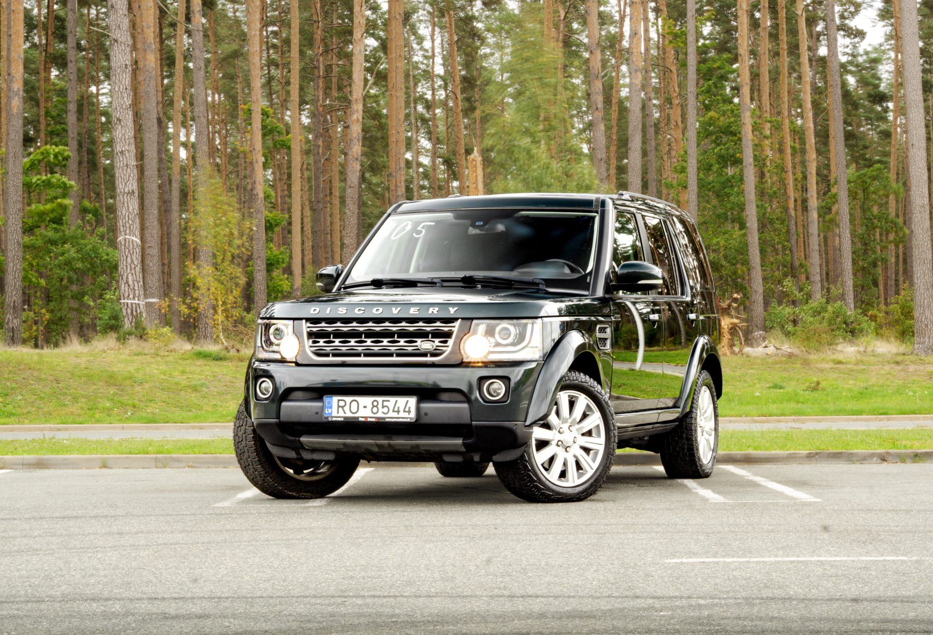 Car image 3