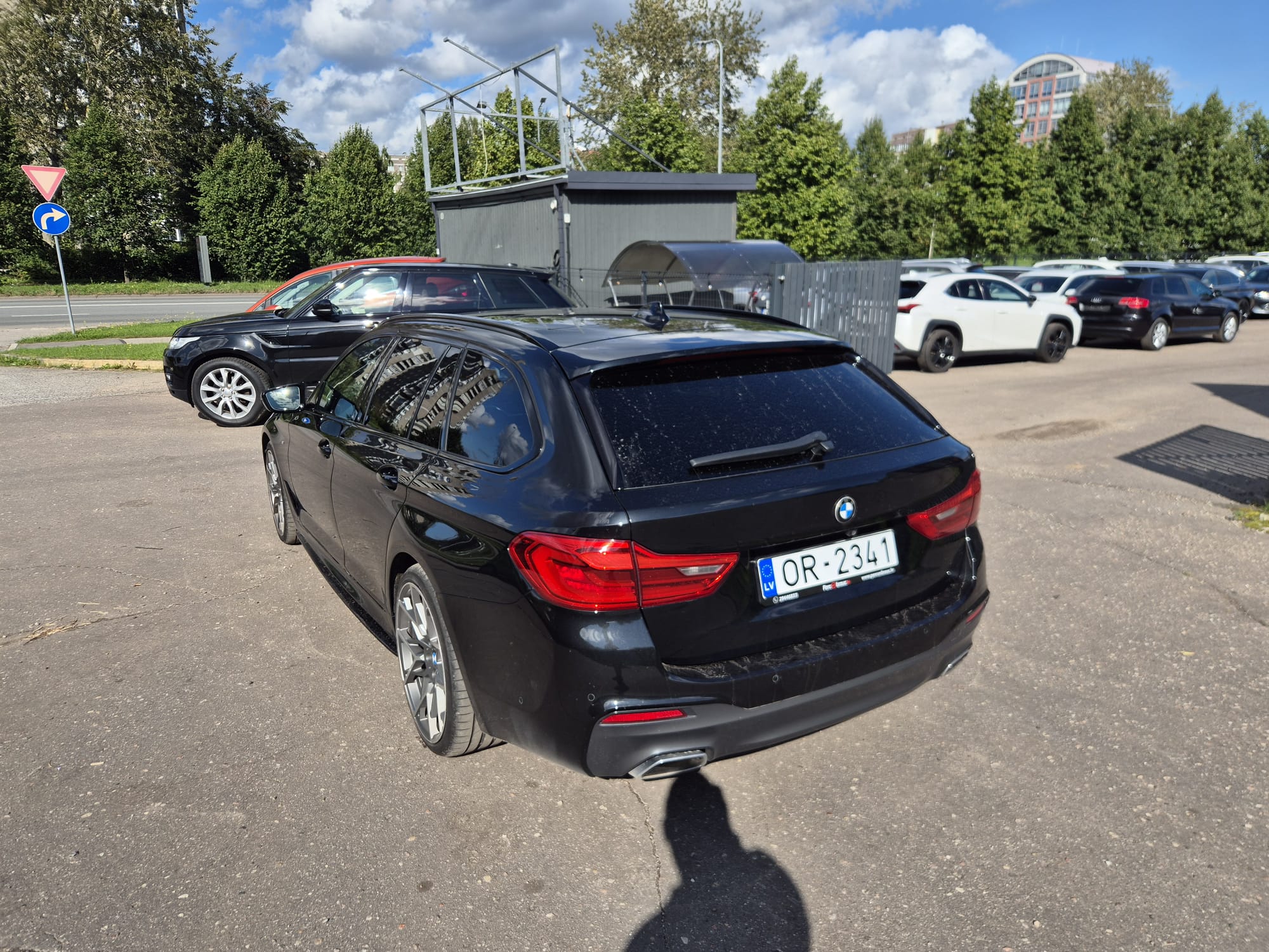 Car image 8