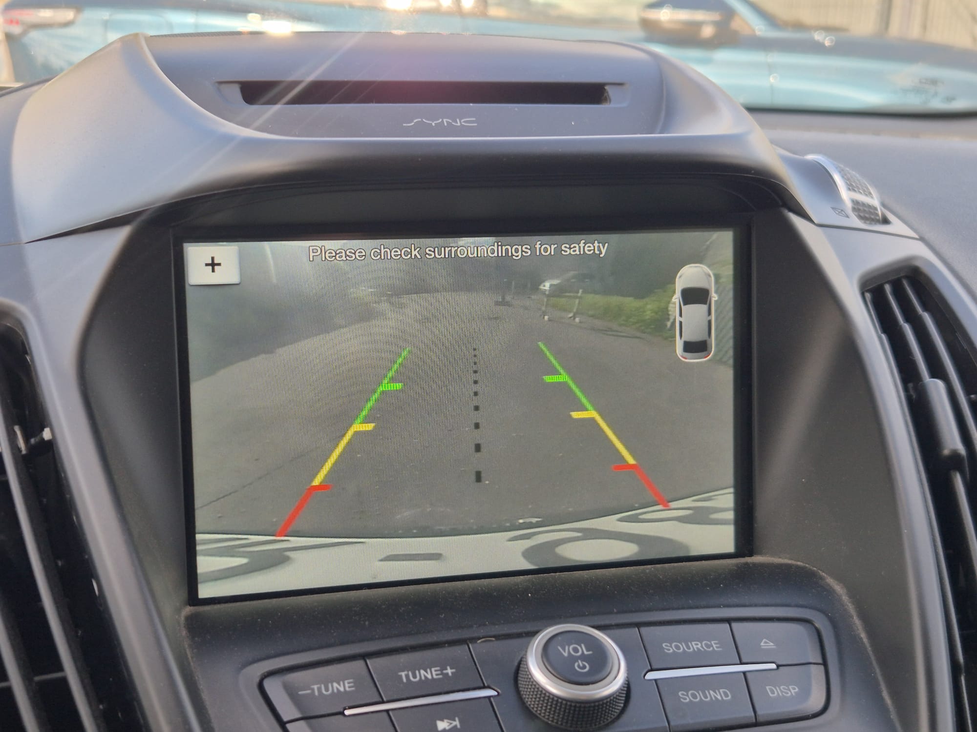 Car image 17