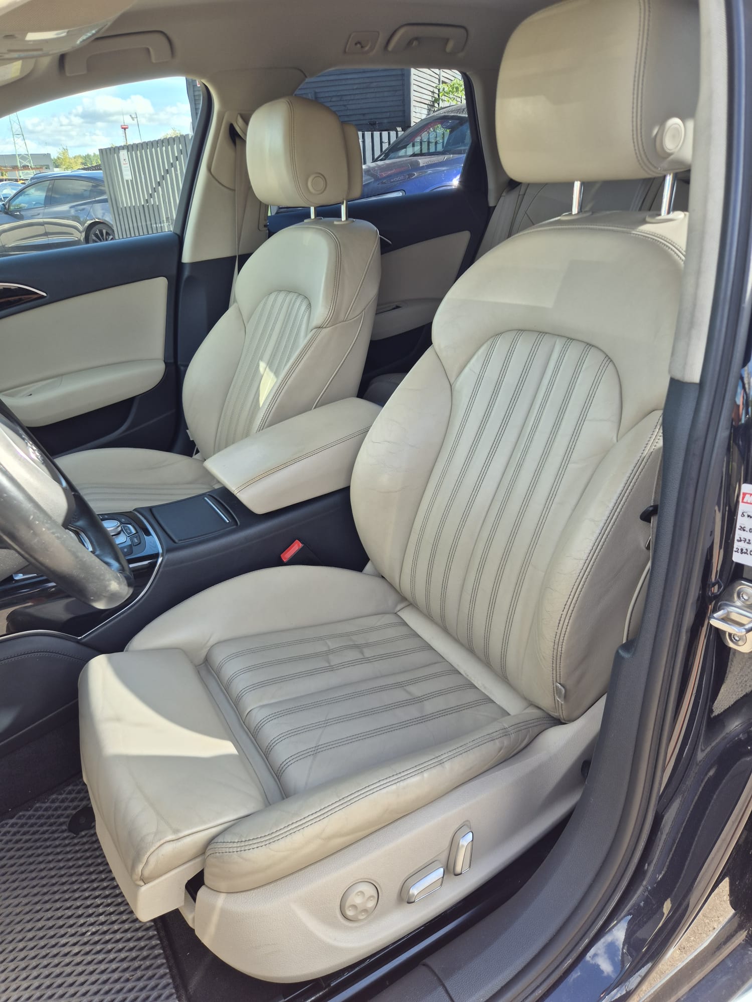 Car image 21