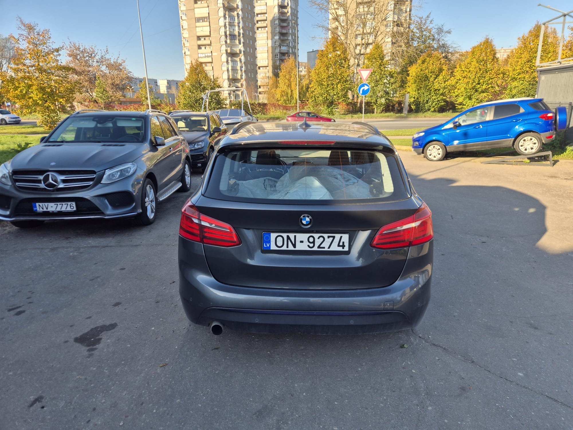 Car image 6