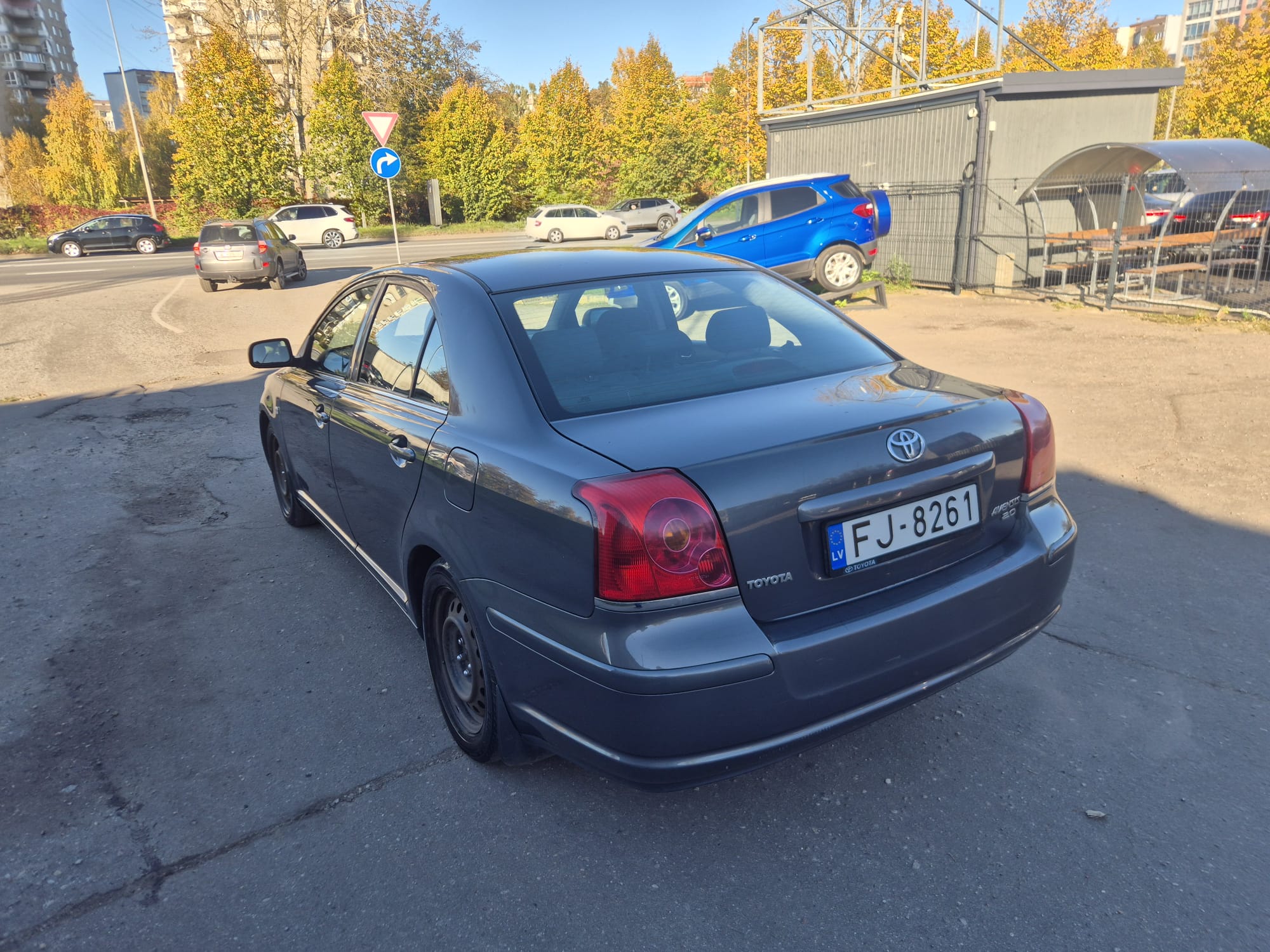 Car image 7