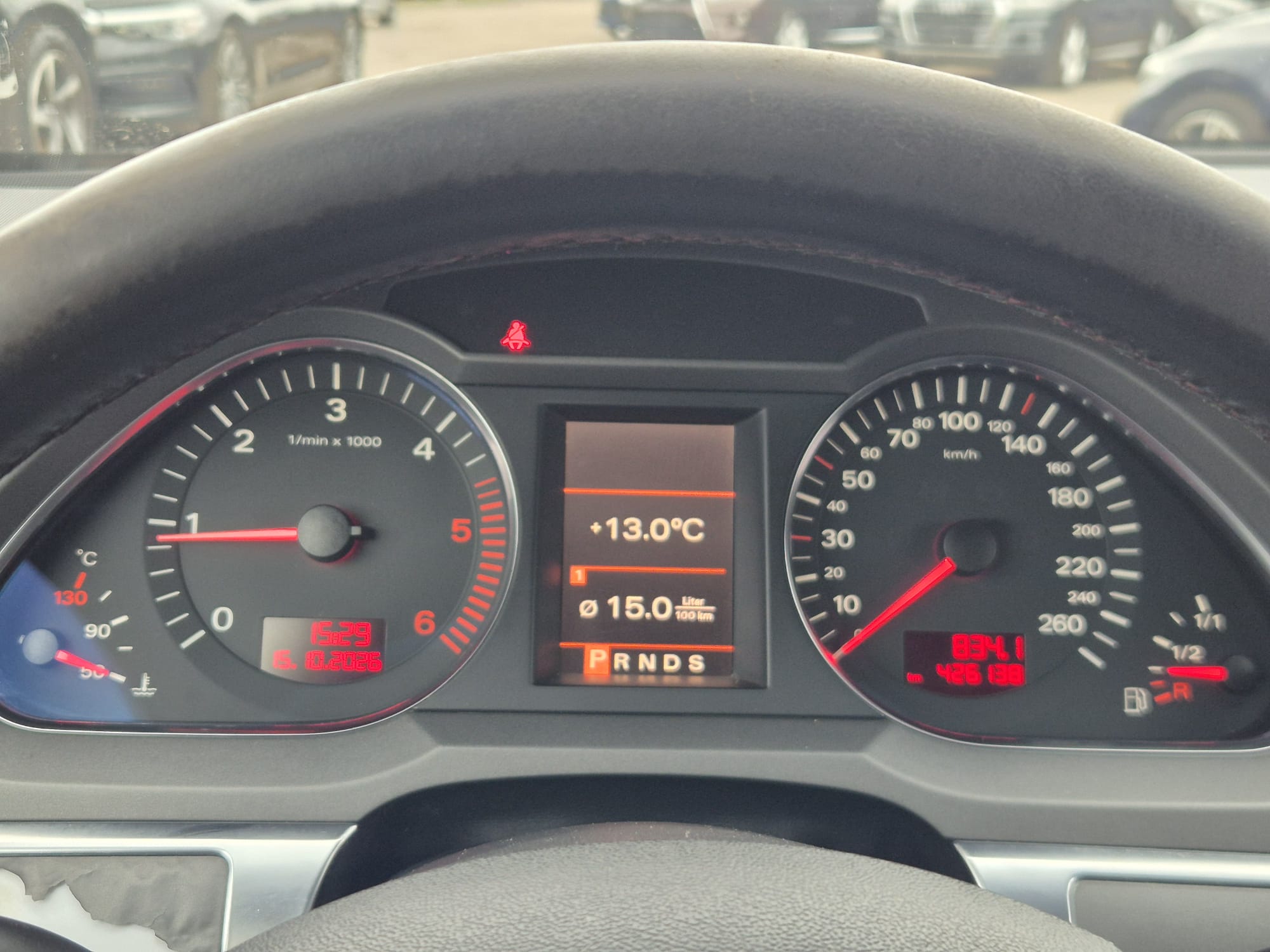 Car image 16