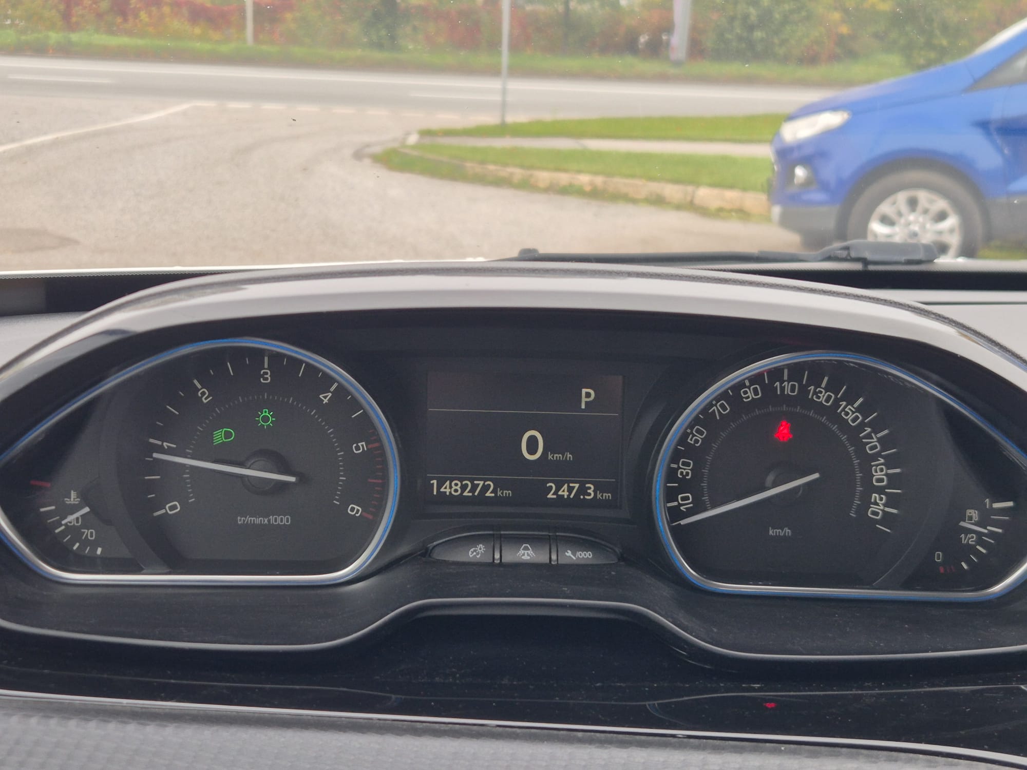 Car image 15