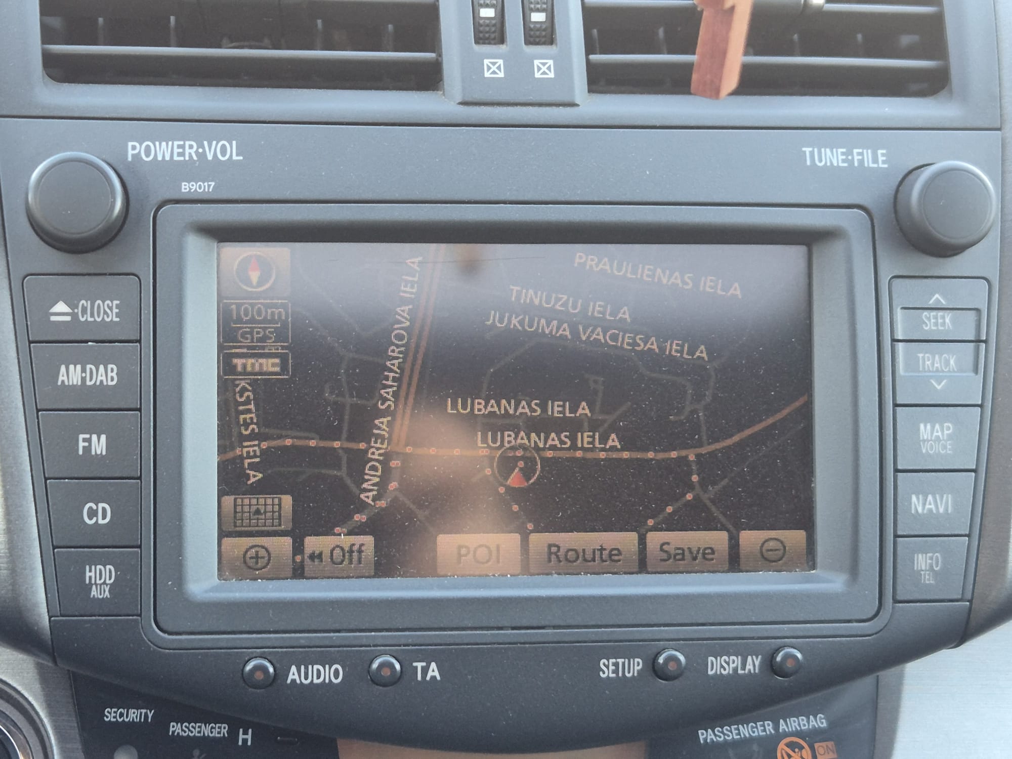Car image 16