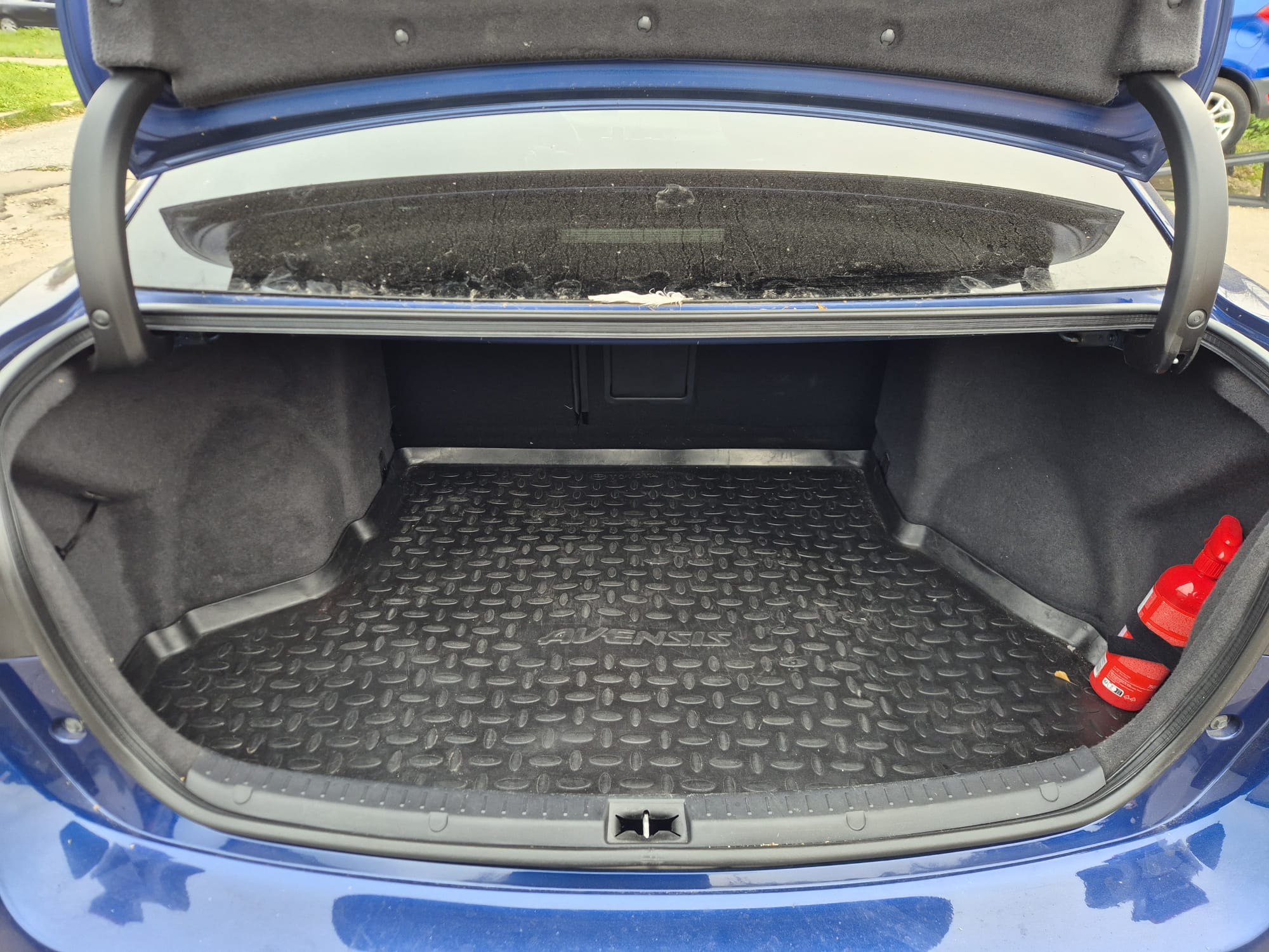 Car image 11