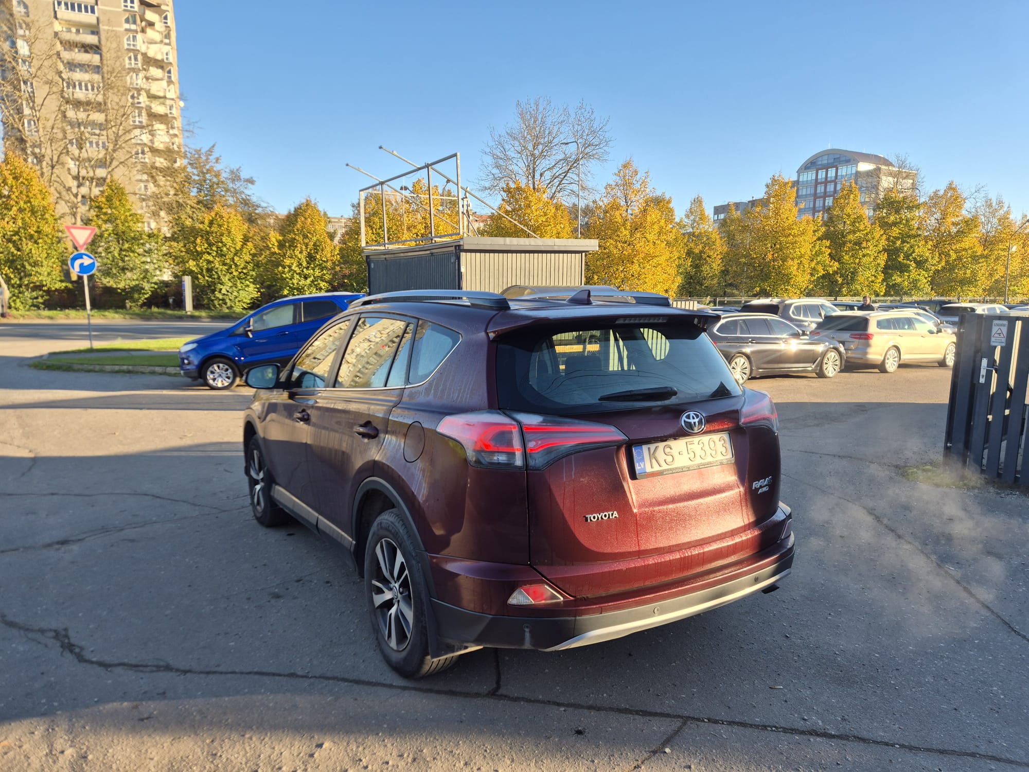 Car image 7