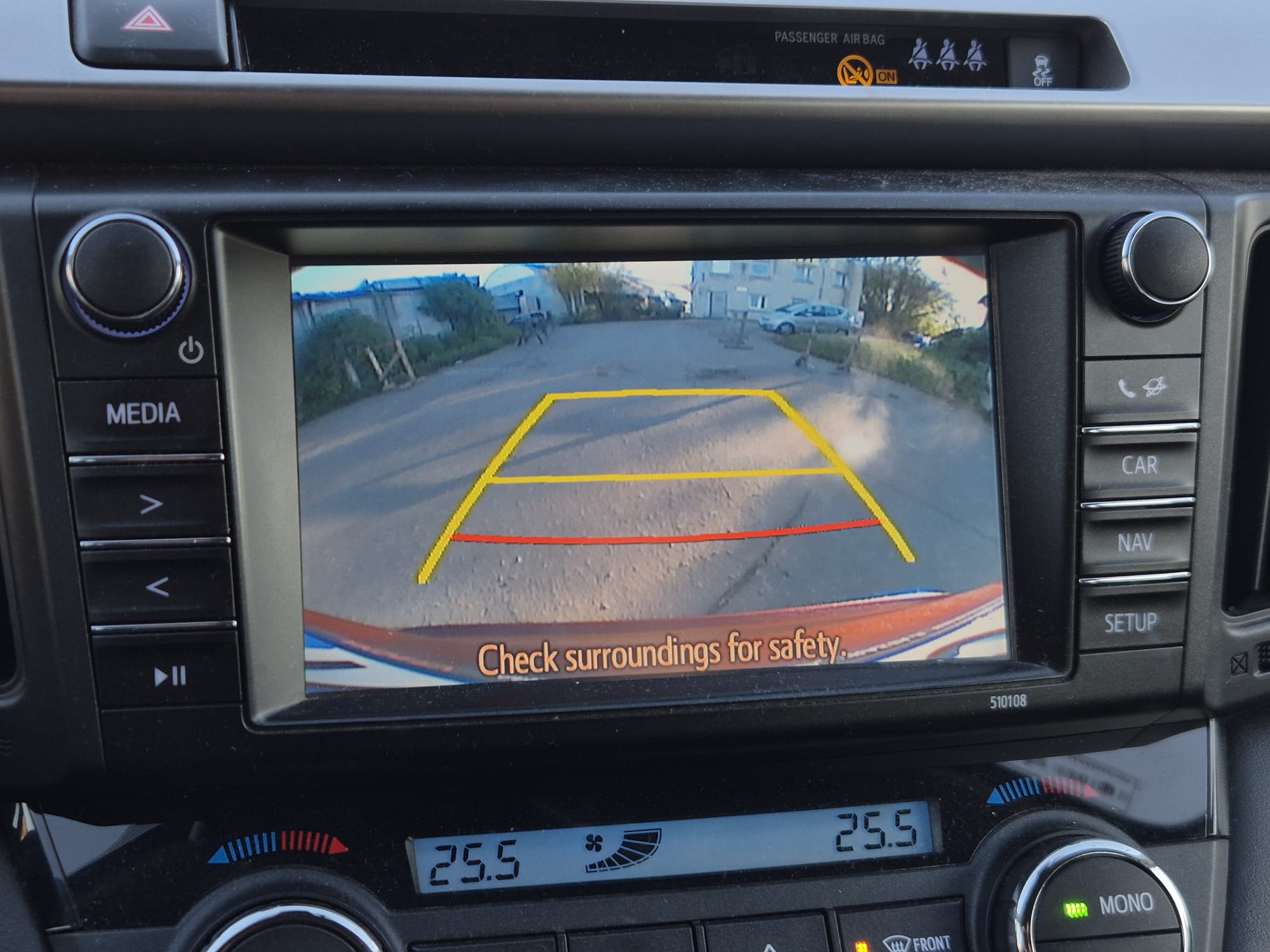 Car image 17