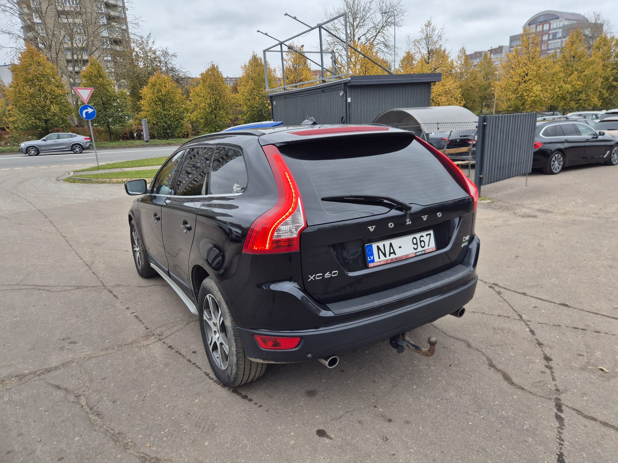 Car image 7